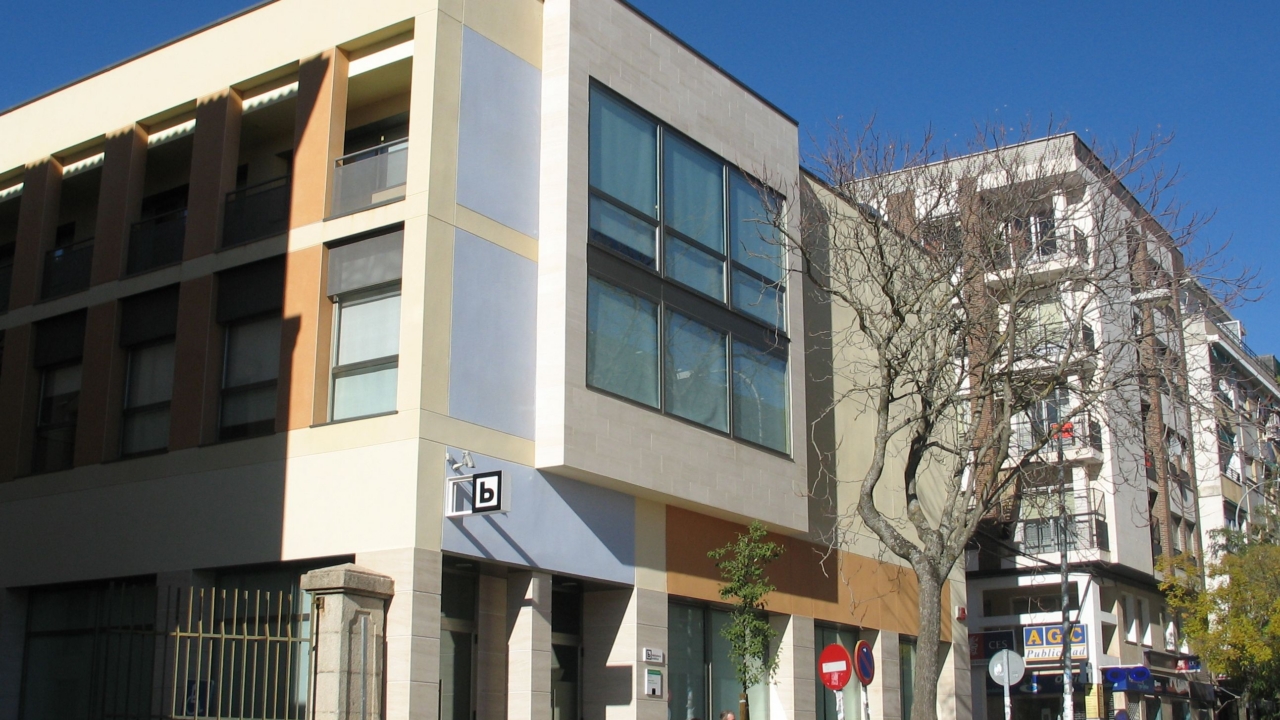 BIBLIOTECA PÚBLICA “RODRÍGUEZ MOÑINO / MARIA BREY”