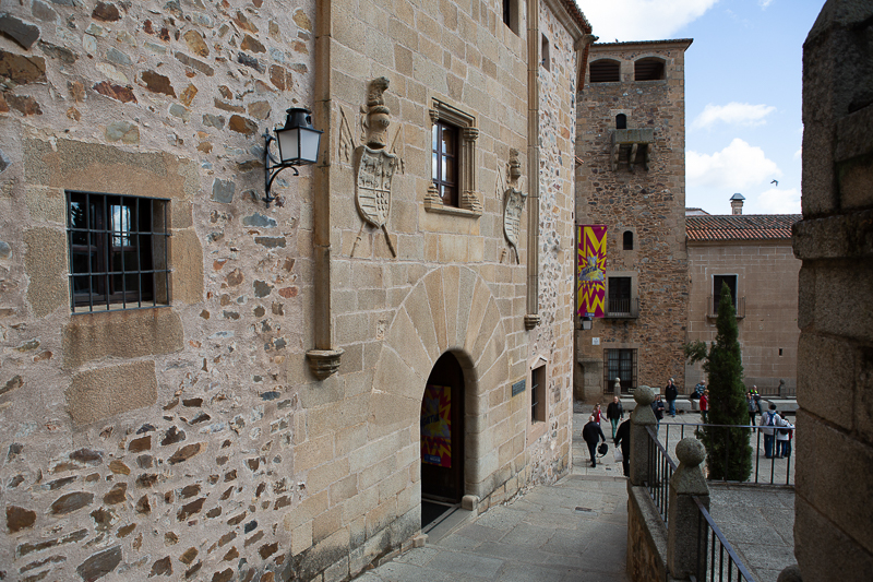 CASA DE LOS BECERRA - FUNDACIÓN MERCEDES CALLES Y CARLOS BALLESTEROS