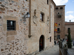 Casa de los Becerra - Fundación Mercedes Calles y Carlos Ballestero