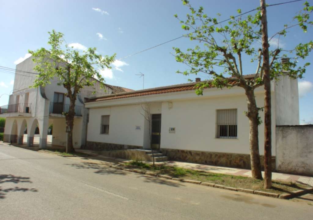 FACHADA CENTRO DE SALUD DE RINCÓN DE BALLESTEROS