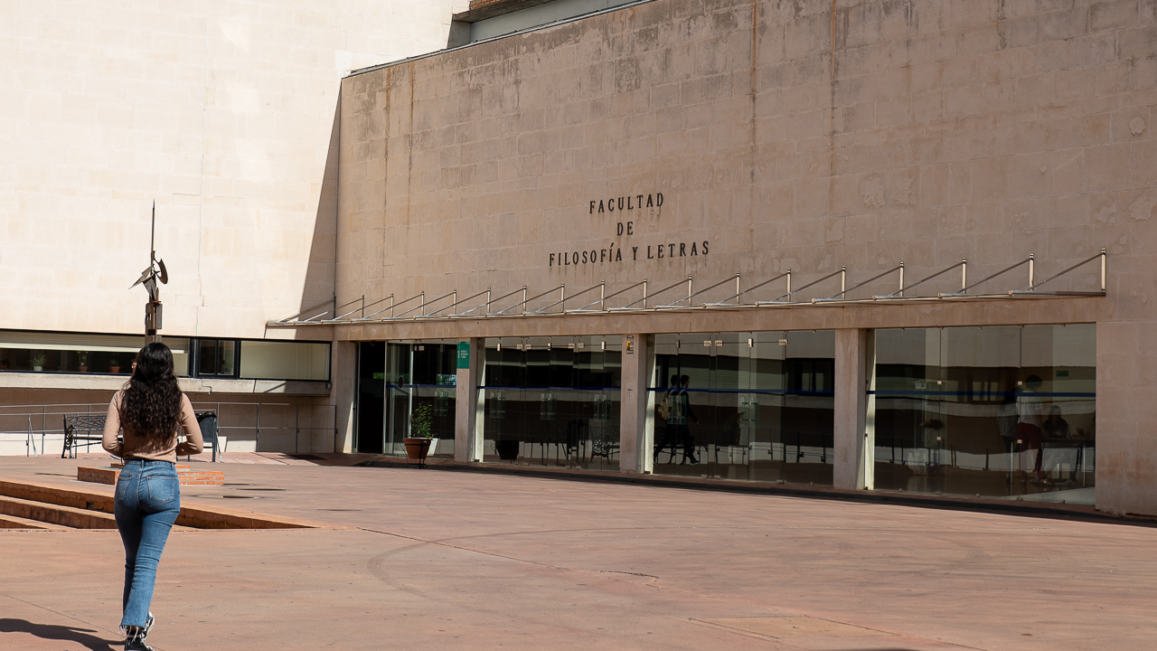 BIBLIOTECA UNIVERSITARIA