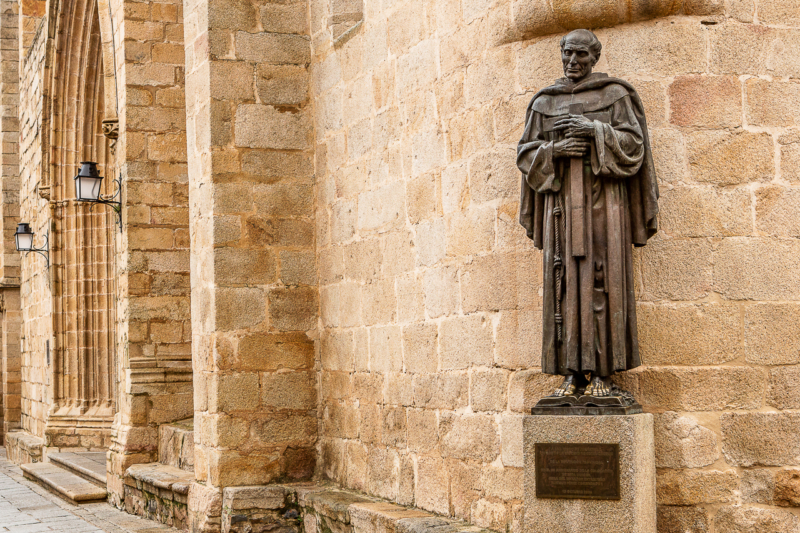 ESCULTURA DE SAN PEDRO DE ALCÁNTARA