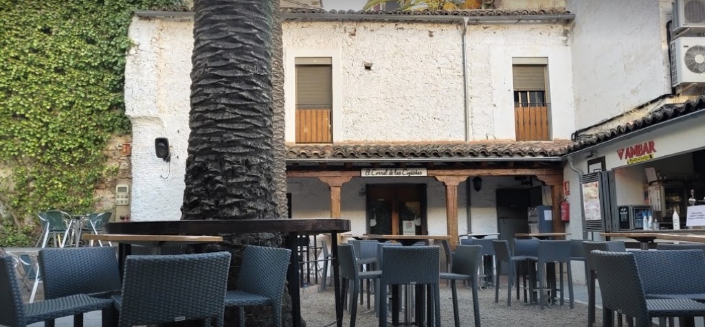 EL CORRAL DE LAS CIGÜEÑAS