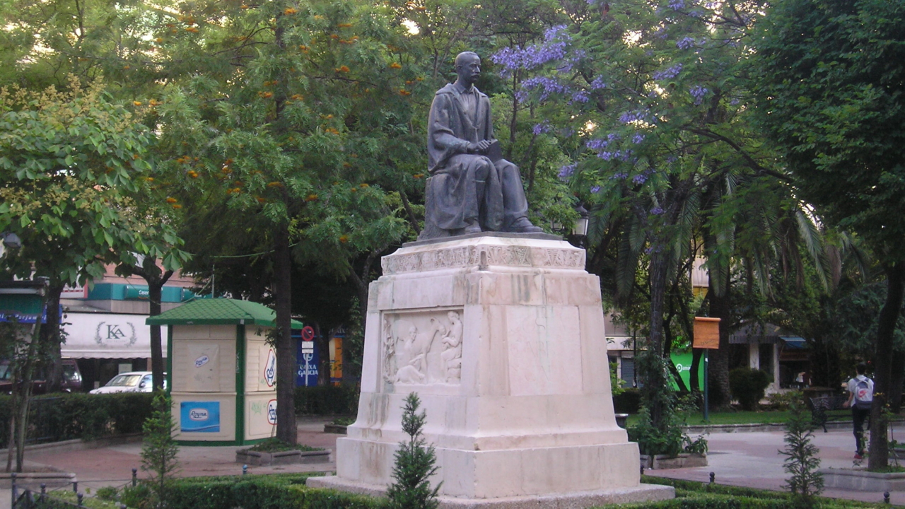 ESCULTURA DE GABRIEL Y GALÁN