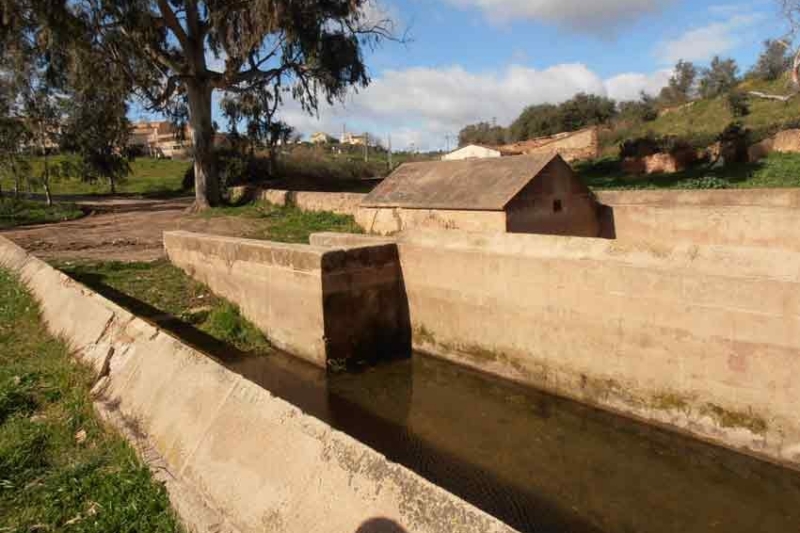 FUENTE HINCHE