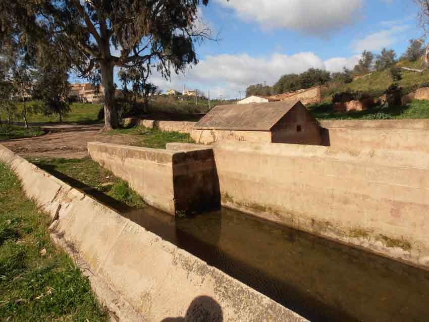 FUENTE HINCHE