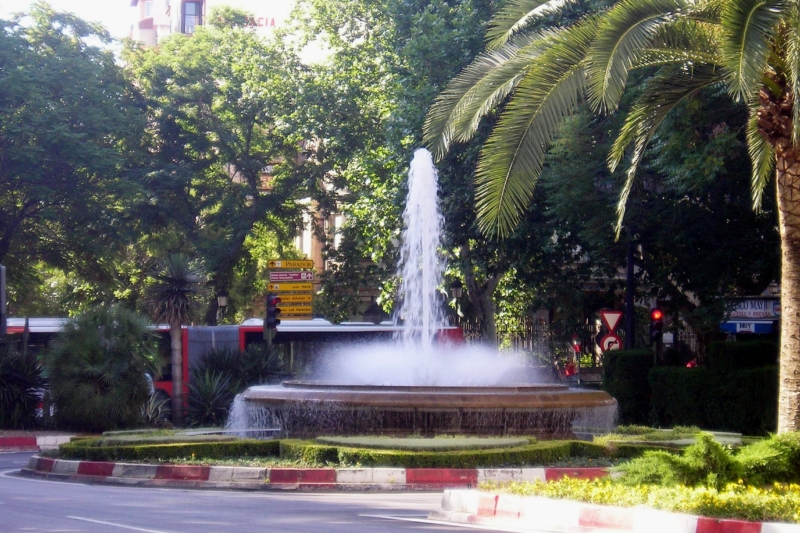 FUENTE LUMINOSA (CÁNOVAS)