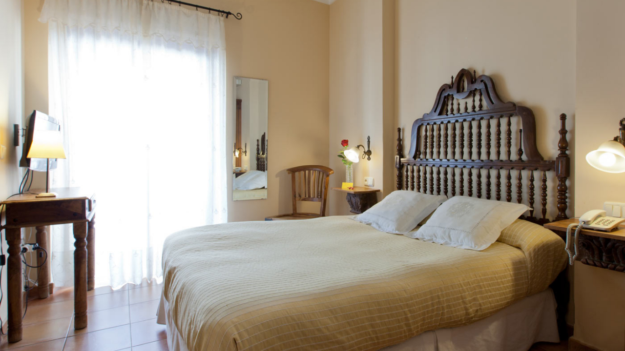 HOTEL DON CARLOS