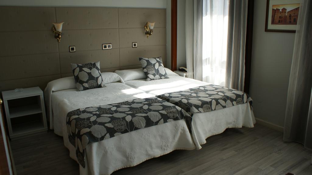 HOTEL LOS NARANJOS