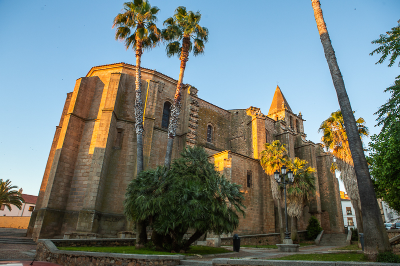 IGLESIA DE SANTIAGO