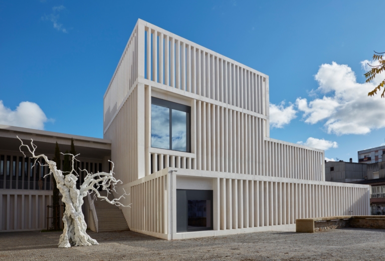 MUSEO DE ARTE CONTEMPORÁNEO HELGA DE ALVEAR