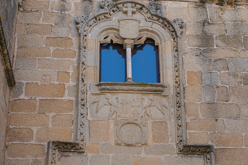 Palacio de los Golfines de abajo 4