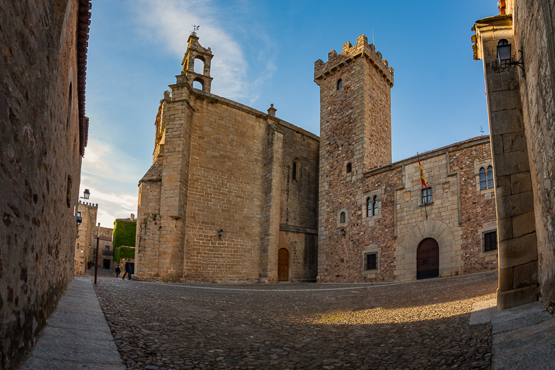 Palacio del Capitán Diego de Ovando-Palacio de las Cigüeñas 5