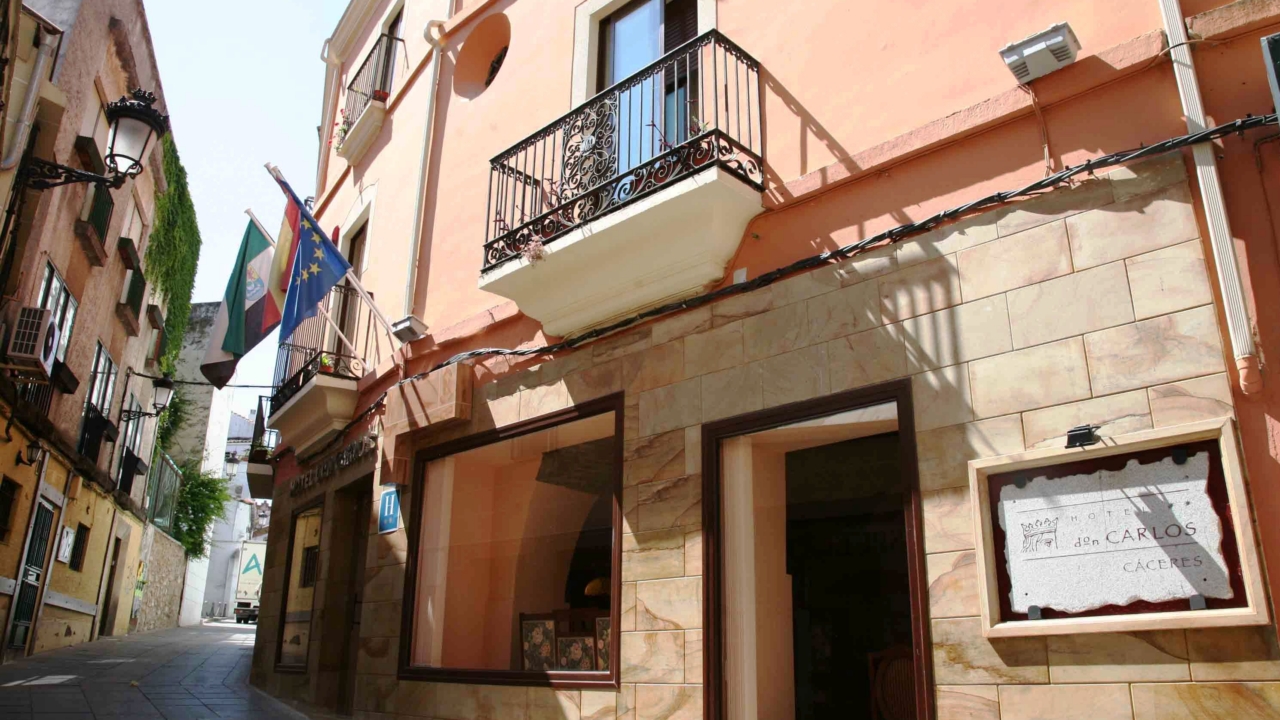 HOTEL DON CARLOS