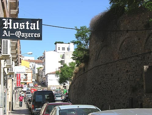 HOSTAL AL-QACERES