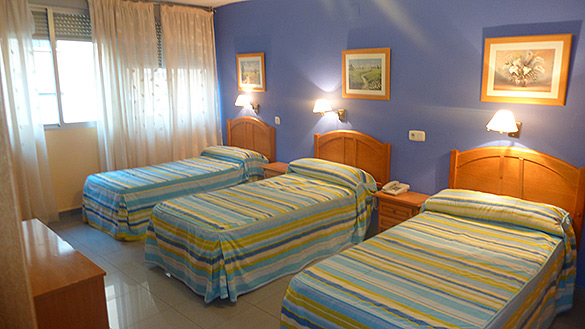 HOSTAL AL-QACERES 1
