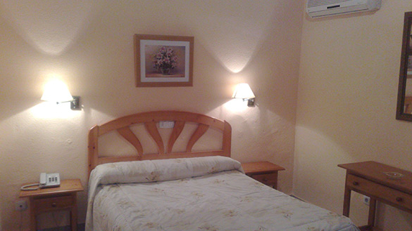 HOSTAL AL-QACERES 3