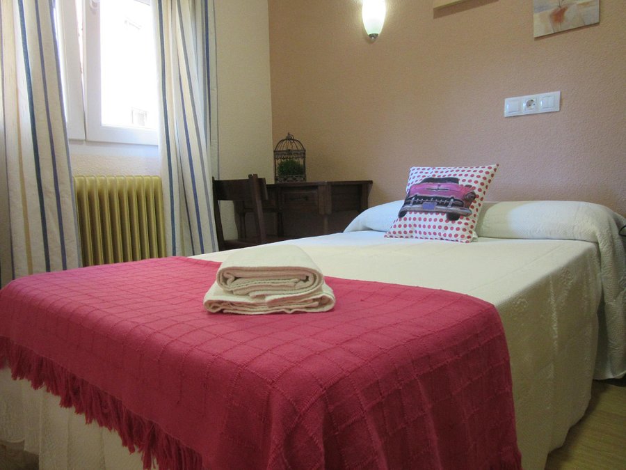 HOSTAL HERNÁN CORTÉS