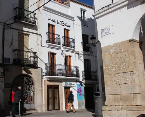 HOTEL LA BOHÈME 3