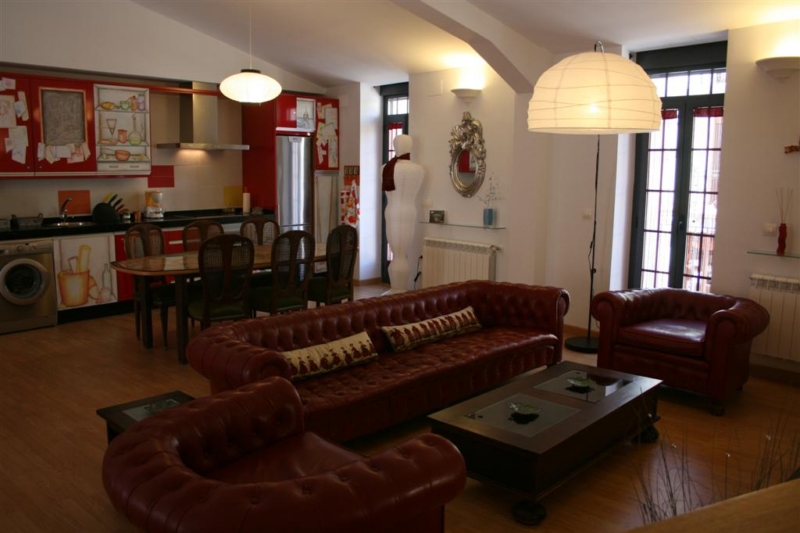 Apartamentos Turísticos La Casa Pintada