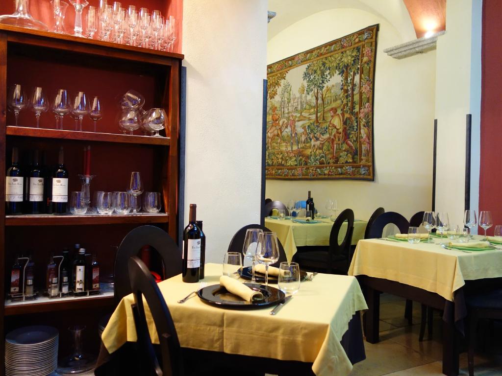 ASADOR CARLOS V